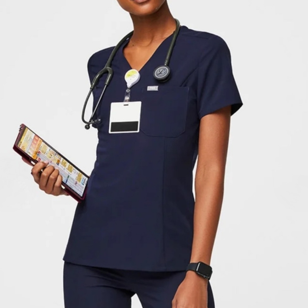 Figs Slim Catarina scrub top navy